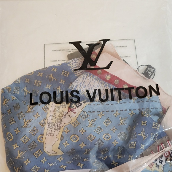 Louis Vuitton LV Blue Silk Monogram World Map Shawl Wrap Scarf Very Big - Picture 5 of 10